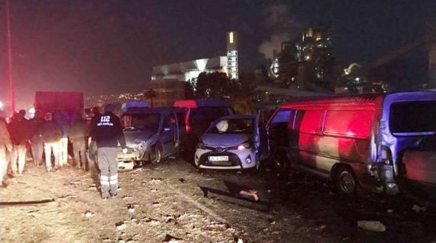 İzmir&rsquo;de Buzlanma Kazası: 1 &Ouml;l&uuml; 7 Yaralı