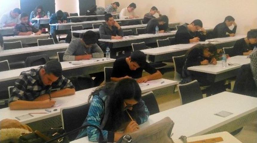 Bilgi Koleji &Ouml;ğrencileri Ygs Heyecanını Hk&uuml;&rsquo;de Yendi