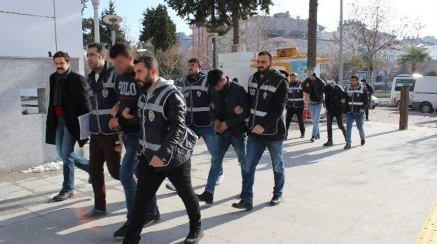 T&uuml;t&uuml;n Hırsızları:&ldquo;biz Fet&ouml;&rsquo;c&uuml; M&uuml;y&uuml;z Niye &Ccedil;ekiyorsunuz&rdquo;