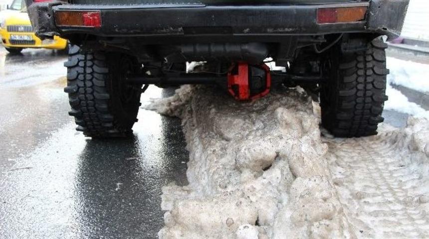 Kar Bitti Geriye Pisliği Kaldı