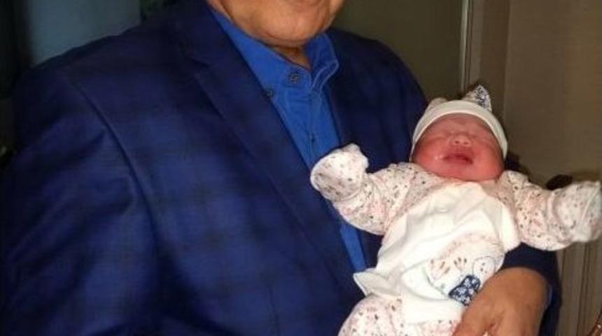 Okur&rsquo;un Torun Mutluluğu