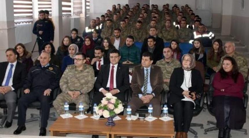 Asker Ve &Ouml;ğretmenlere 'şiddetin &Ouml;nlenmesi' Semineri