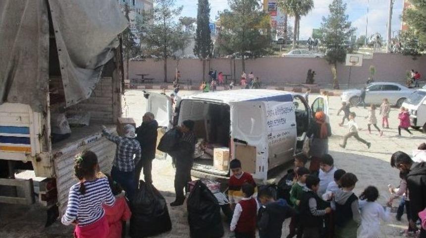 Haliliyeli &Ouml;ğrenciler Oyuncaklarını Halepli &Ccedil;ocuklara G&ouml;nderdi