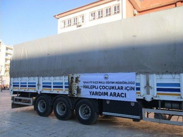 Haliliyeli Öğrenciler Oyuncaklarını Halepli Çocuklara Gönderdi