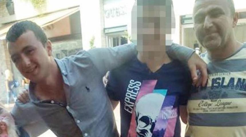 Babasına Bı&ccedil;akla Saldırmış, &Uuml;vey Annesine Kaşıkla Vurmuş