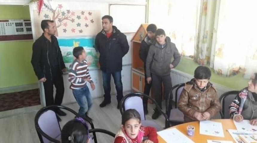 Ak Parti&rsquo;den 120 Engelli &Ouml;ğrenciye Giyim Yardımı