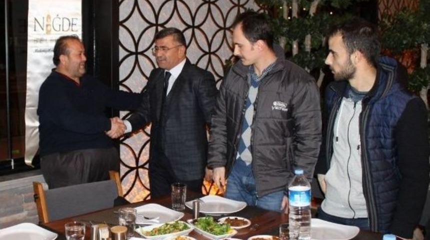 Başkan Akdoğan Gazetecileri Unutmadı