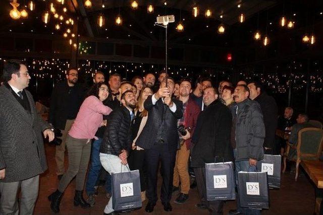 Başkan Akdoğan Gazetecileri Unutmadı 1