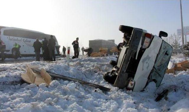 Bucak'ta Zincirleme Kaza: 1 Ölü, 6 Yaralı