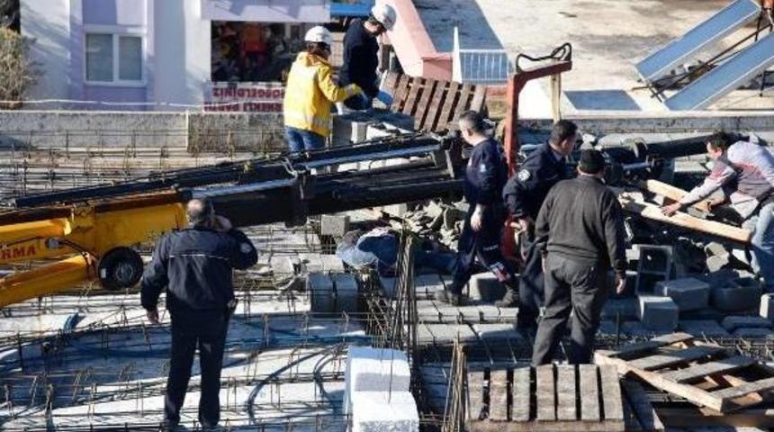 Kırılan Vin&ccedil; Kolu Altında Kalan Iş&ccedil;i &Ouml;ld&uuml;