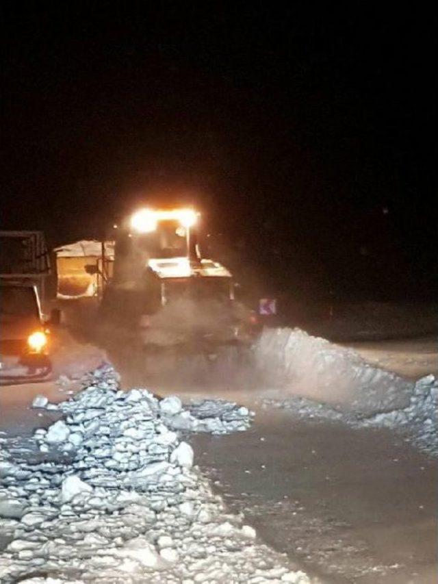 Erciyes Yolu Tipiden Kapandı (2) 1