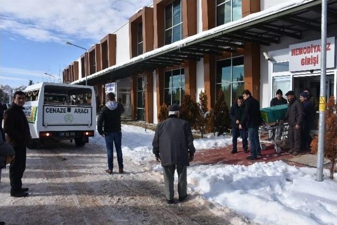 İkizler Ve Anneleri G&ouml;z Yaşları İ&ccedil;inde Defnedildi