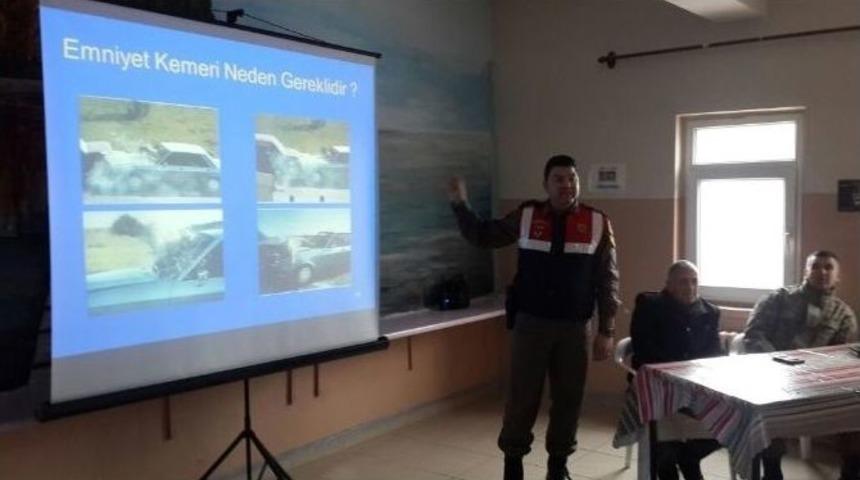 Jandarma Trafikten Lise &Ouml;ğrencilerine Trafik Eğitimi