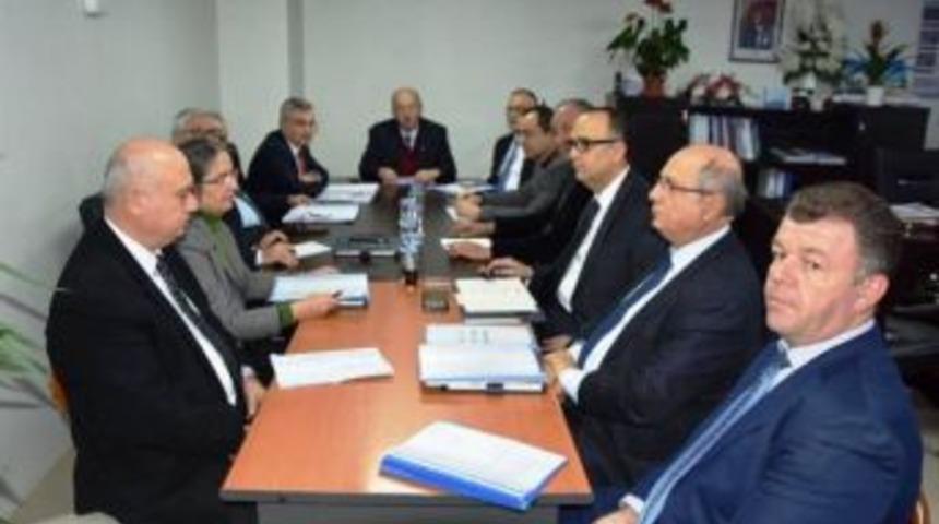 Başkan Albayrak, Fen İşleri Daire Başkanlığının 2017 Yatırım Toplantısına Katıldı