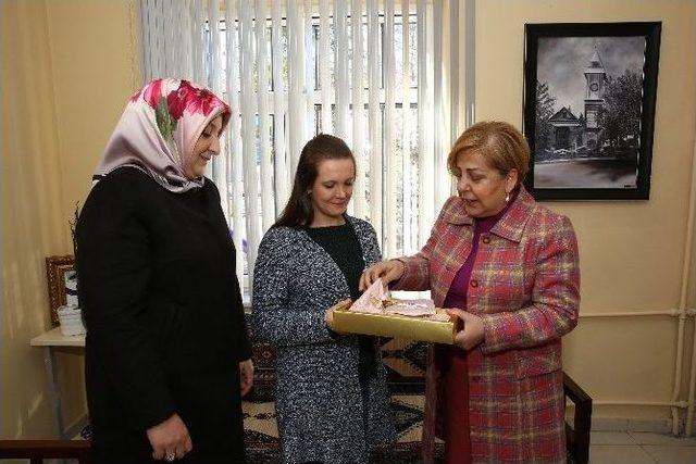 Kolombiyalı Blanca Milena, Kaymek&rsquo;te M&uuml;sl&uuml;man Oldu 1