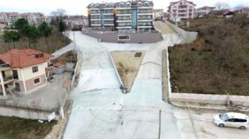 Başiskele Belediyesi, Buket Sokağı Beton İle Kapladı