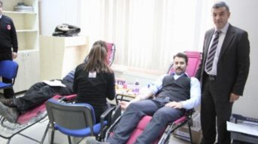 Tkdk&rsquo;dan Kan Bağışı &Ccedil;ağrısına Destek