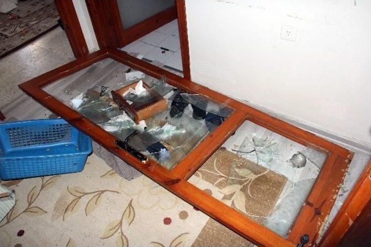 Evine Ve Kendine Zarar Veren Oğluna Beddua Etti G1