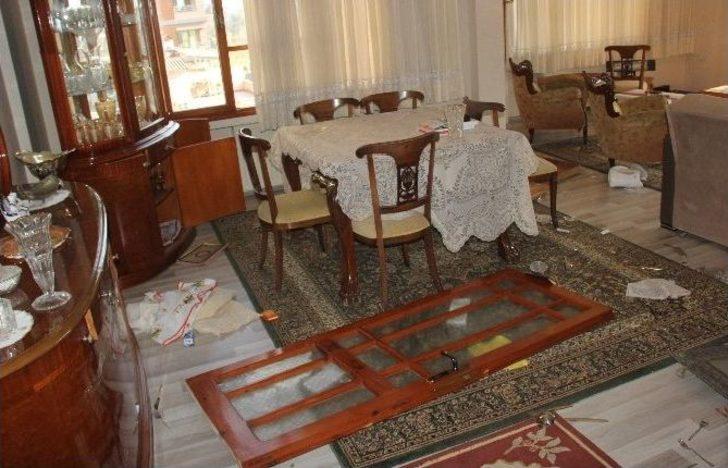 Evine Ve Kendine Zarar Veren Oğluna Beddua Etti G2