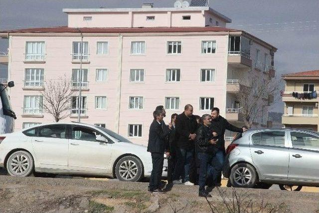 Hastane &Ouml;n&uuml;ndeki Ş&uuml;pheli Poşetten &Ccedil;&ouml;p &Ccedil;ıktı 2