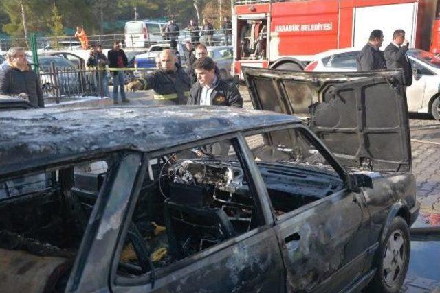 Hastane Bahçesindeki Otomobil Alev Alev Yandı 2