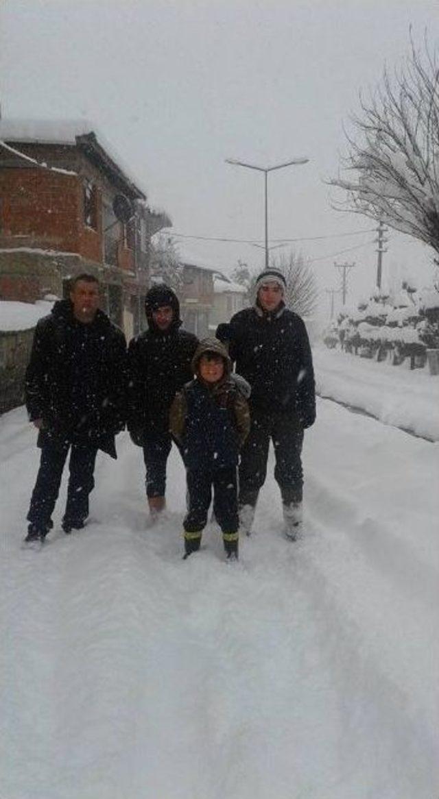 İvrindi&rsquo;de Kar Temizleme İmecesi 3