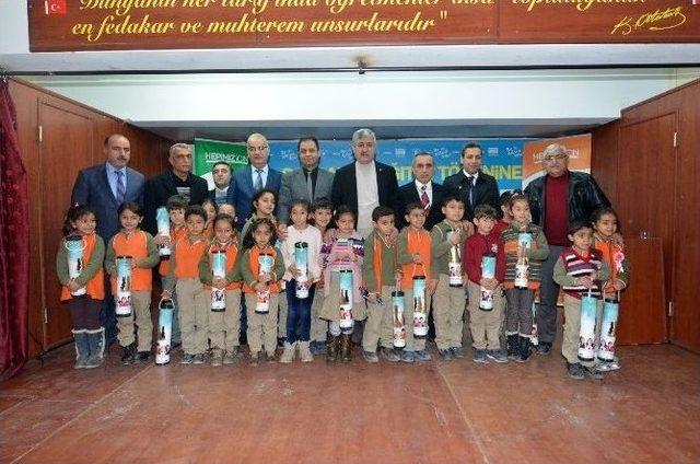 &lsquo;bir G&uuml;l&uuml;c&uuml;k Yeter&rsquo; Projesi Kapsamında 7 Bin Adet Satran&ccedil; Takımı Dağıtılacak 2