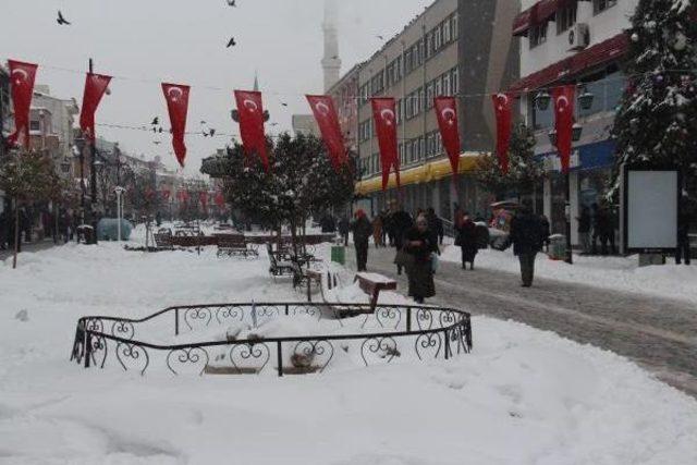 Okulların Yine Tatil Edildiği Edirne'de Valilik'ten 'ciddi Kar' Uyarısı