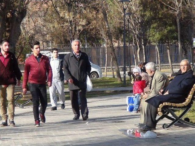 Diyarbakır’da Güneşi Gören Parka Koştu 2