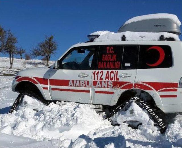 Kalp Hastası, Paletli Ambulansla Hastaneye Kaldırıldı