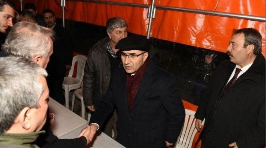 Vali Demirtaş, El Bab Şehidi Jandarma Astsubay Kıdemli &Ccedil;avuş Duran Keskin&rsquo;in Ailesine Başsağlığı Diledi