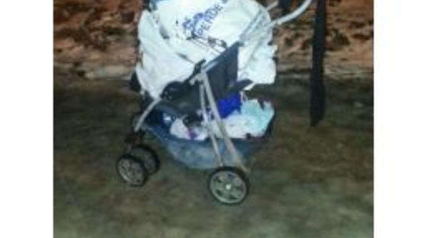 Sokak Ortasına Bırakılan Bebek Arabası Paniğe Sebep Oldu