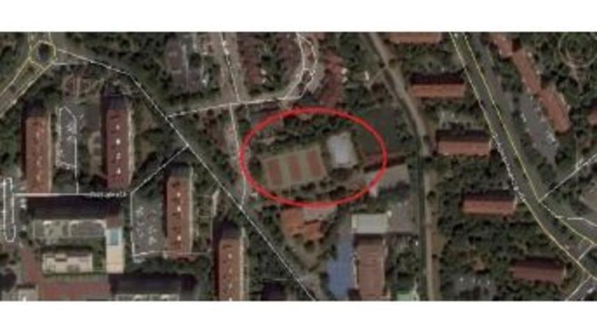Bakırk&ouml;y&rsquo;Deki Tenis Kortu&rsquo;Na &lsquo;Okul&rsquo;