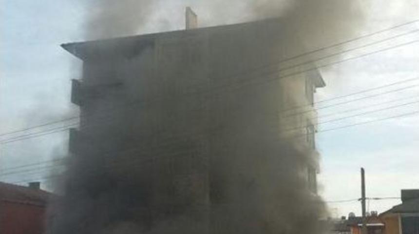 Derince'de Iş Yerinde Korkutan Yangın