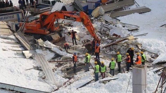 Biga Belediyesinden Yoğun Mesai