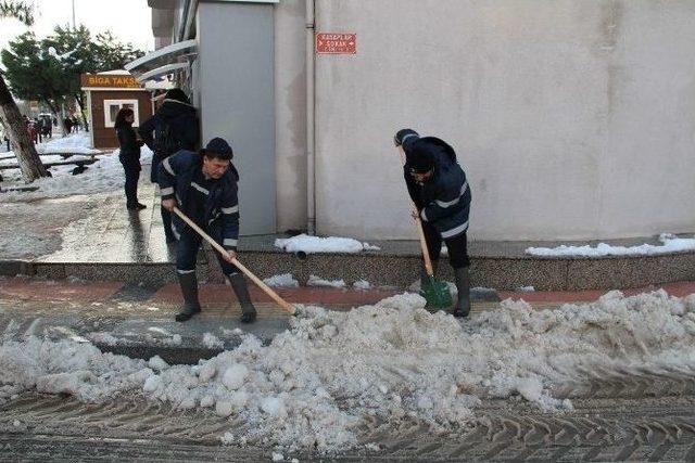 Biga Belediyesinden Yoğun Mesai