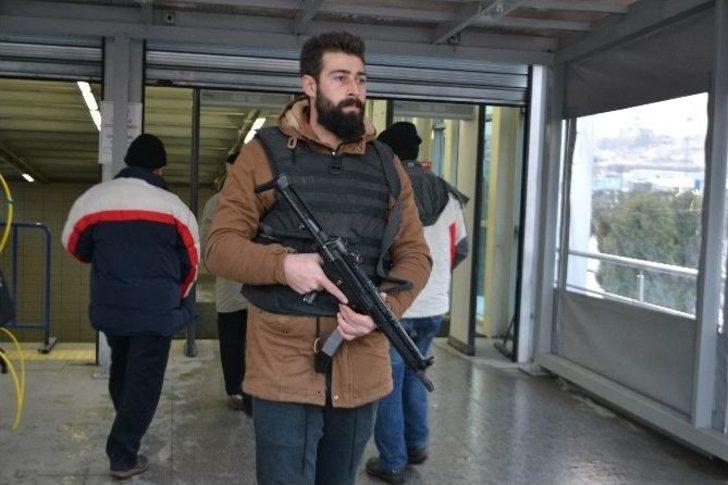 Marmaray Ve Yenikapı Metrosunda “ortaköy Saldırganı” Alarmı G3