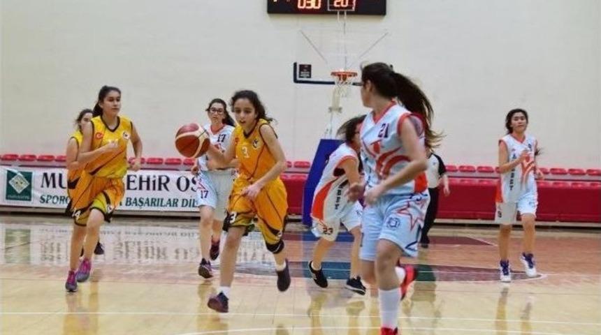 Basketbolda Osmaniye Cebelibereket Ortaokulu Birinci Oldu