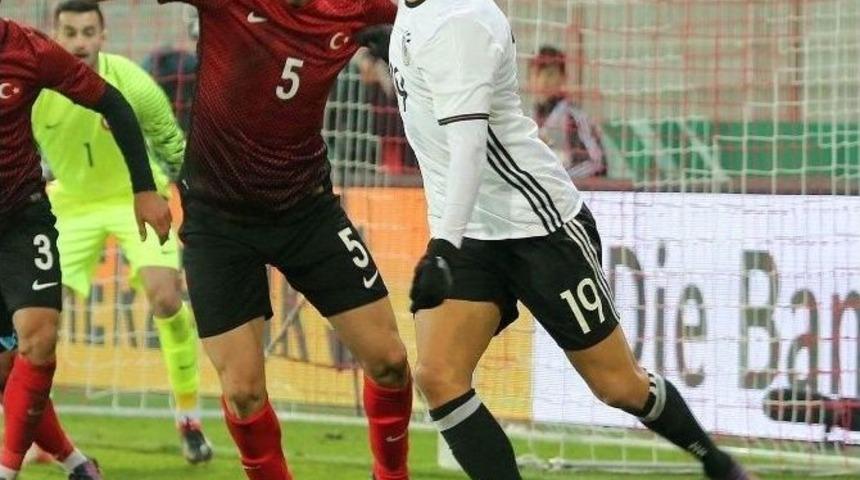 Fenerbah&ccedil;eli Eski Oyuncu Merih Demiral, Sporting Lizbon&rsquo;da