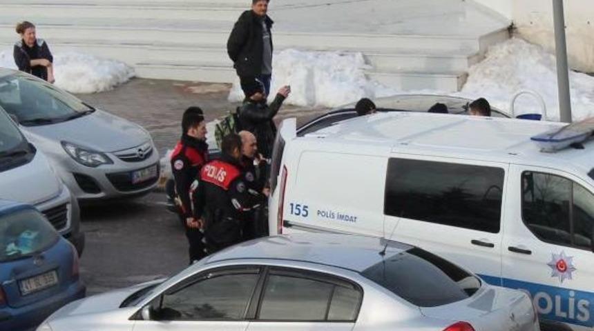 Kocaeli &Uuml;niversitesi'nde &Ouml;ğrenci Konseyi Kavgası: 37 G&ouml;zaltı