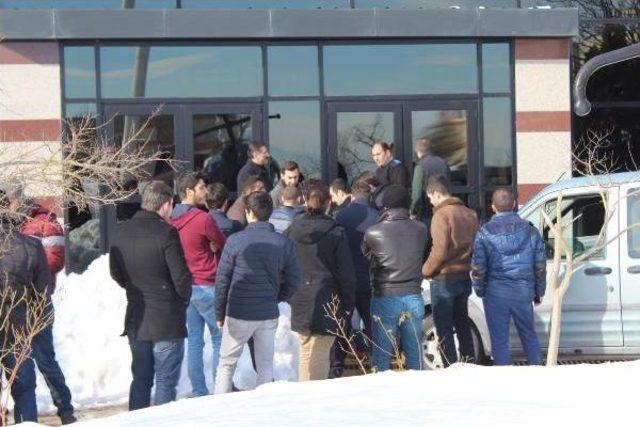 Kocaeli Üniversitesi'nde Öğrenci Konseyi Kavgası: 37 Gözaltı