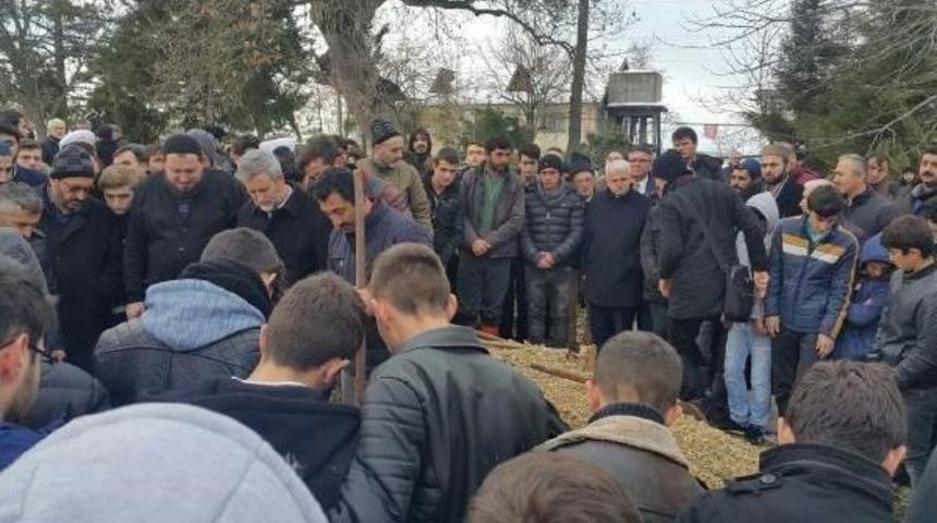 Kaldığı Yurdun Banyosunda Kalp Krizi Ge&ccedil;iren Liseli &Ouml;ld&uuml;