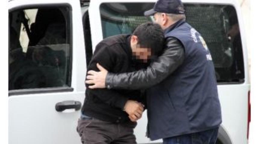 Kız Arkadaşına Laf Attığı İddiasıyla Askeri Vuran Gence 4 Yıl 2 Ay Hapis