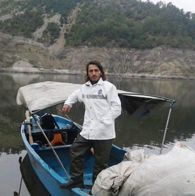 Balık Tutmak İsteyen 2 Kişi Baraj G&ouml;l&uuml;nde Kayboldu 1