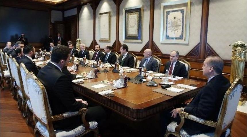 Cumhurbaşkanı Erdoğan Tbf Y&ouml;netim Kurulunu Kabul Etti