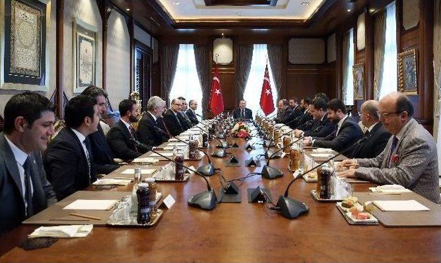 Cumhurbaşkanı Erdoğan Tbf Yönetim Kurulunu Kabul Etti