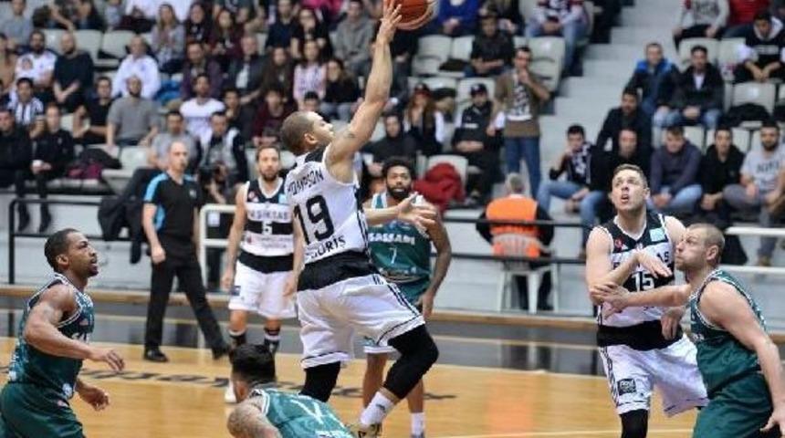 Beşiktaş Sompo Japan: 100 - Dinamo Sassari: 70