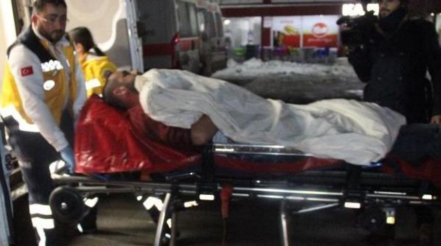 Gazinoda Tuvalet Kavgası: 2 Yaralı