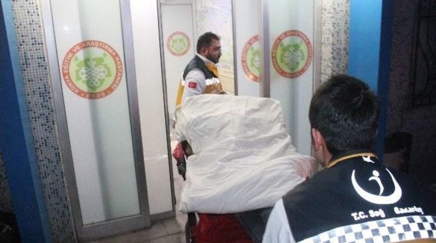 Konya&rsquo;da Tuvalet Sırası Kavgası: 1&rsquo;i Ağır, 2 Yaralı