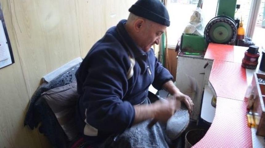 Ayakkabı Tamirciliği Yok Olma Tehlikesi Yaşıyor